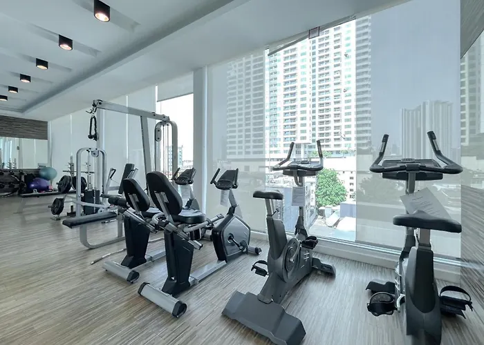 Near Bts L View L Pool And Gym